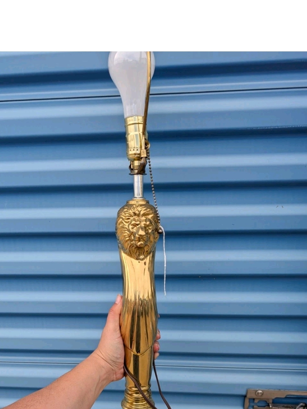 Gold Lion-Head Accent Table Lamp